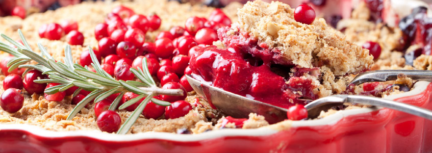 Tarta owsiana z porzeczkami i kruszonką